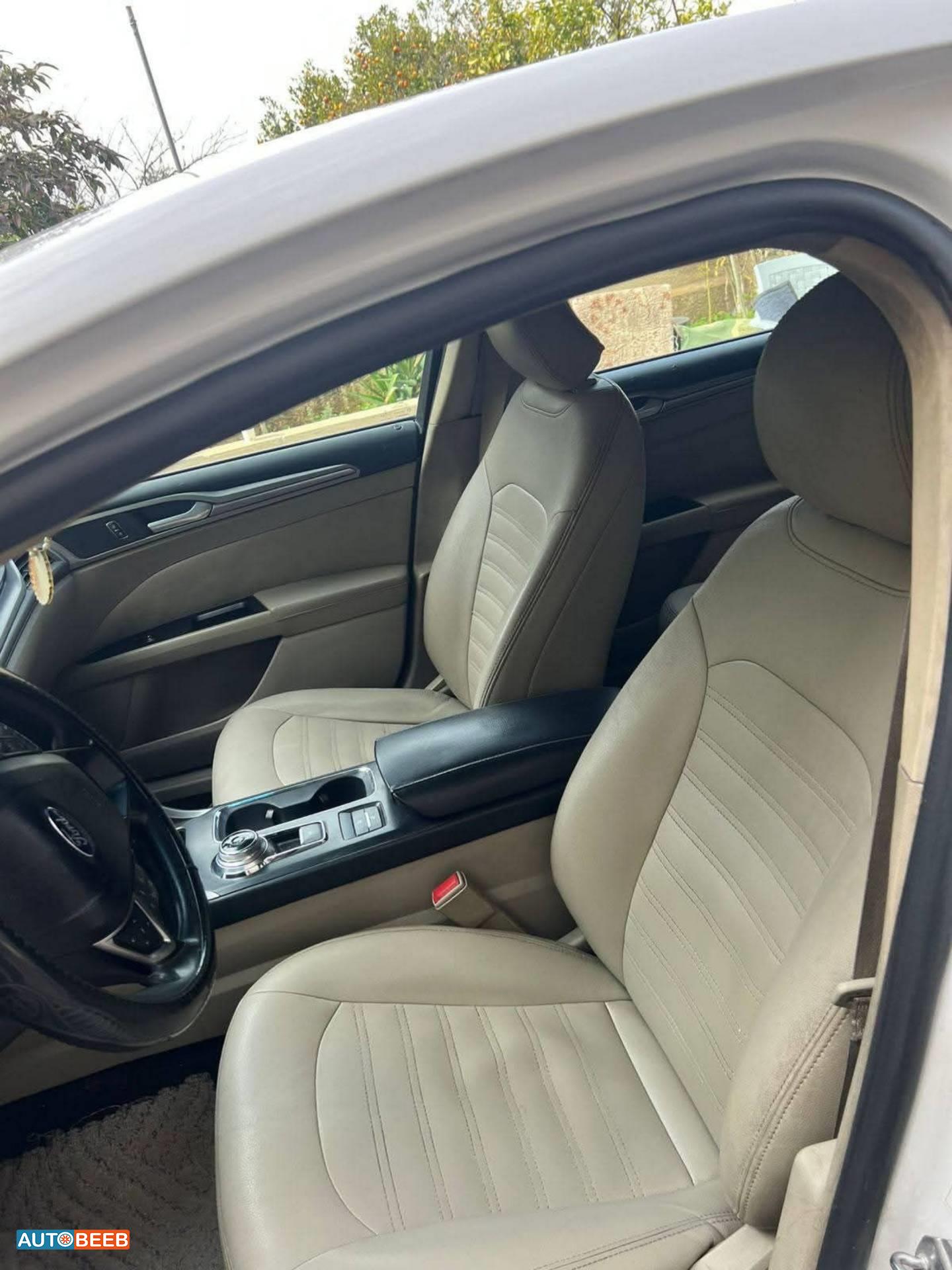 Ford Fusion 2017