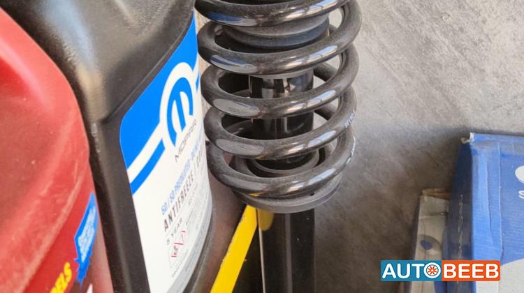  Shock Absorber Jeep Grand Cherokee