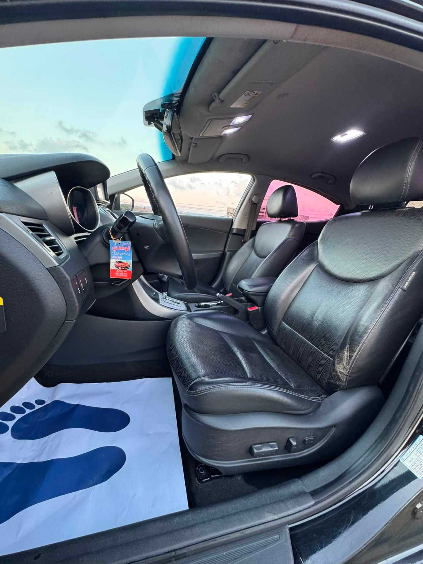 Hyundai Avante 2011