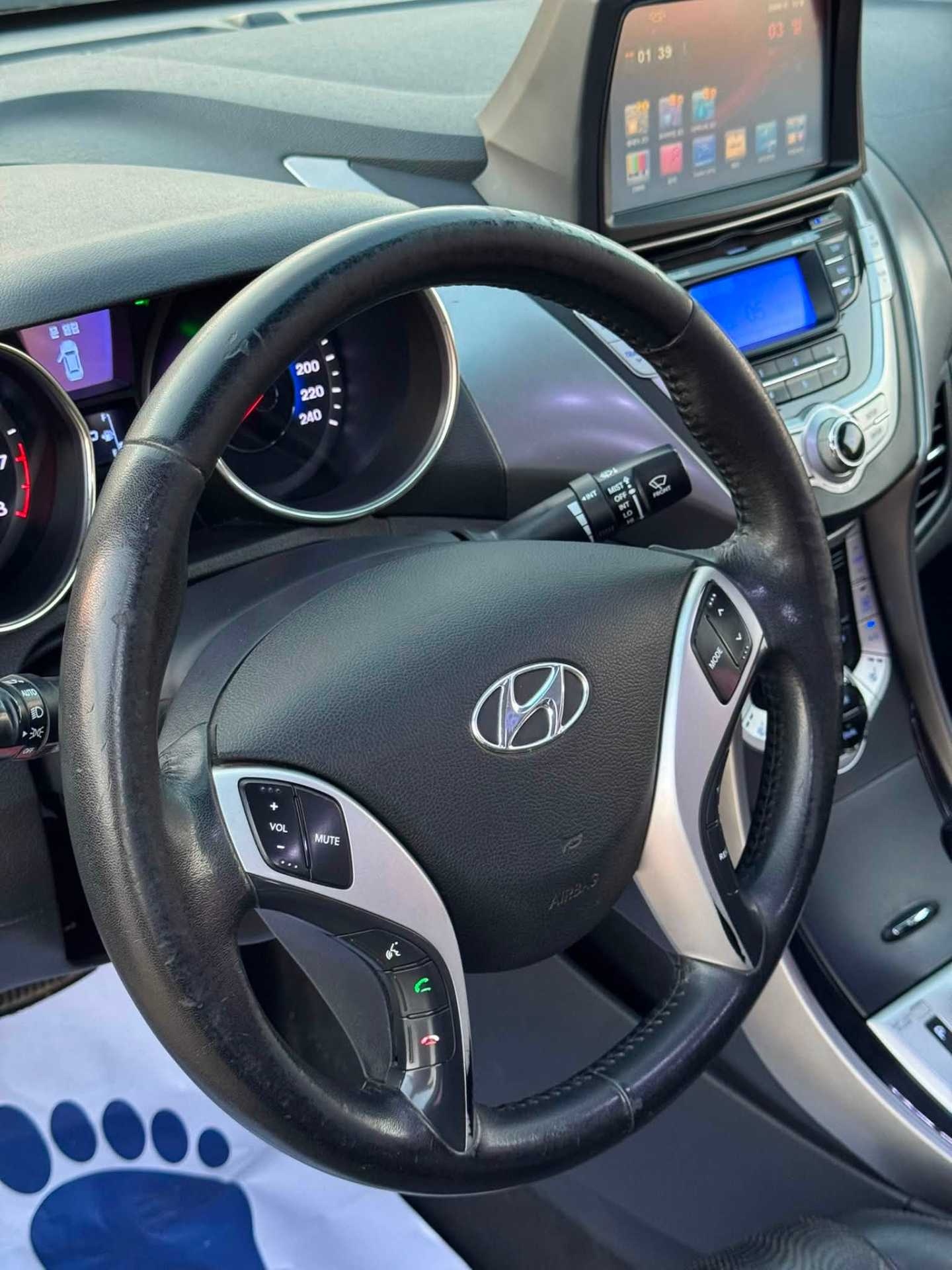 Hyundai Avante 2011