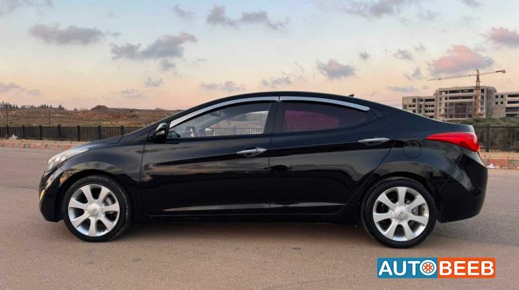 Hyundai Avante 2011