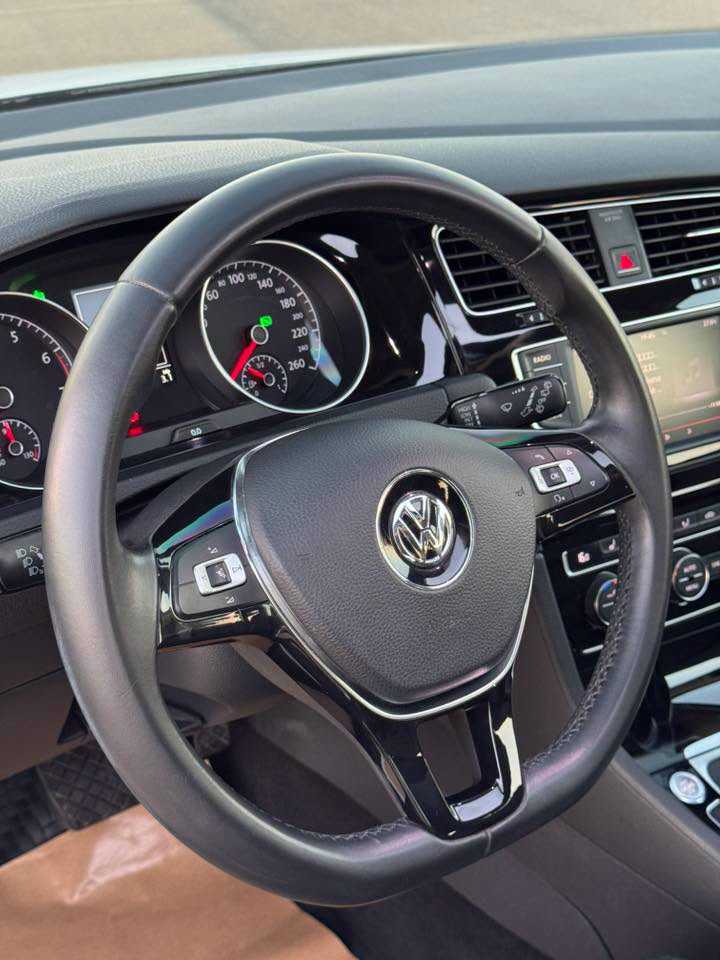 Volkswagen Golf 2016