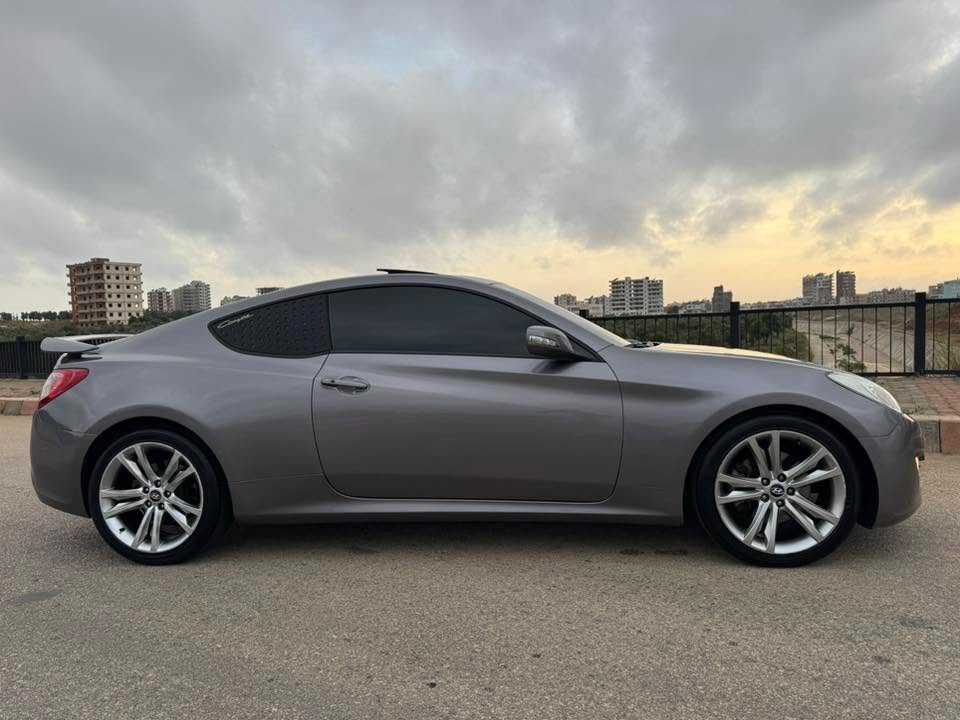 Hyundai Genesis 2009