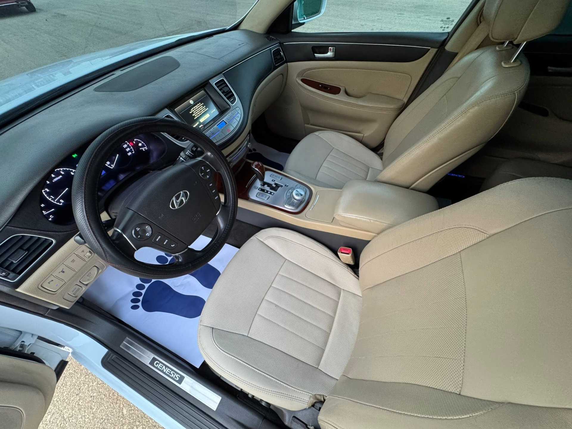 Hyundai Genesis 2014