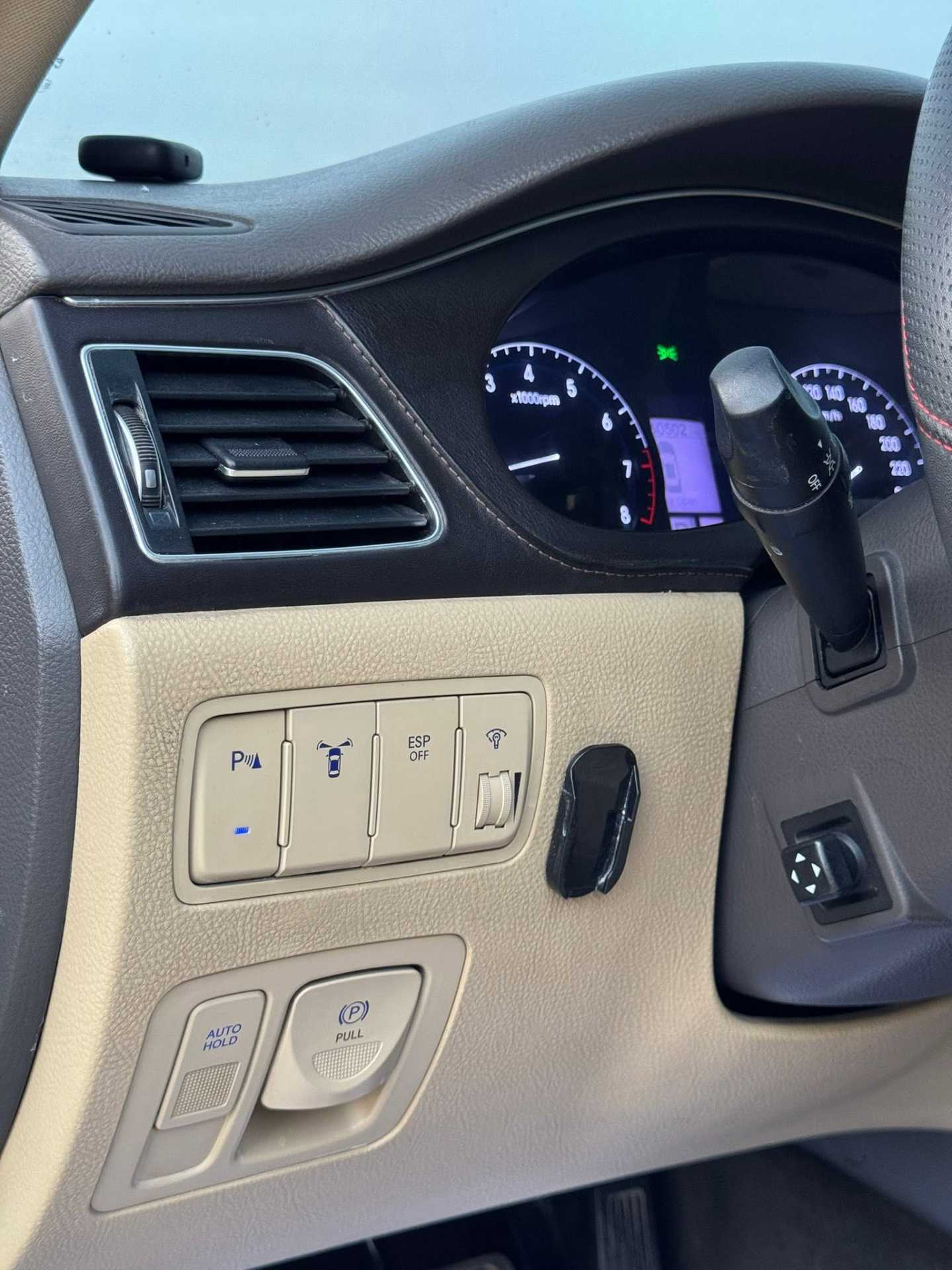 Hyundai Genesis 2014