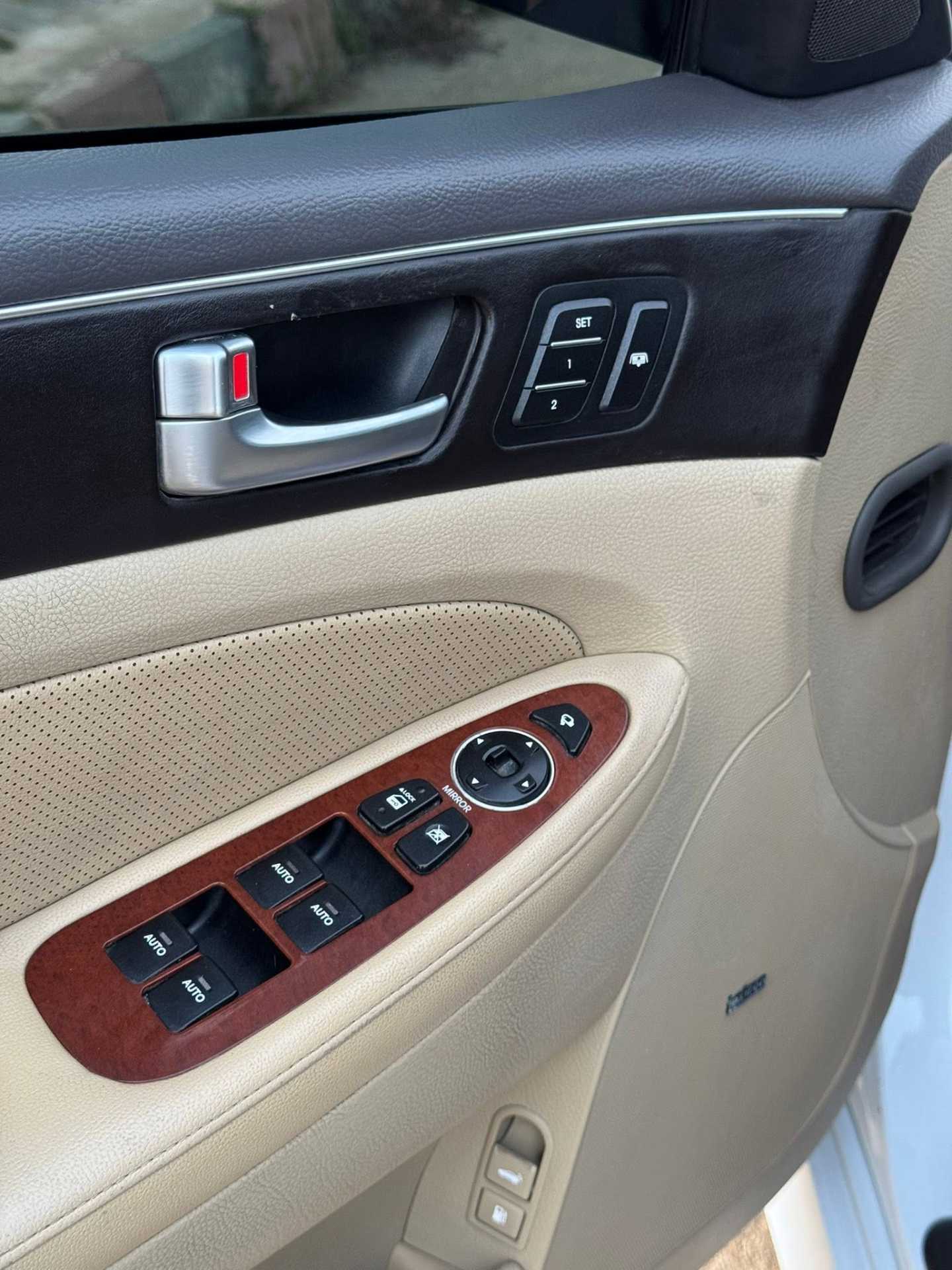 Hyundai Genesis 2014