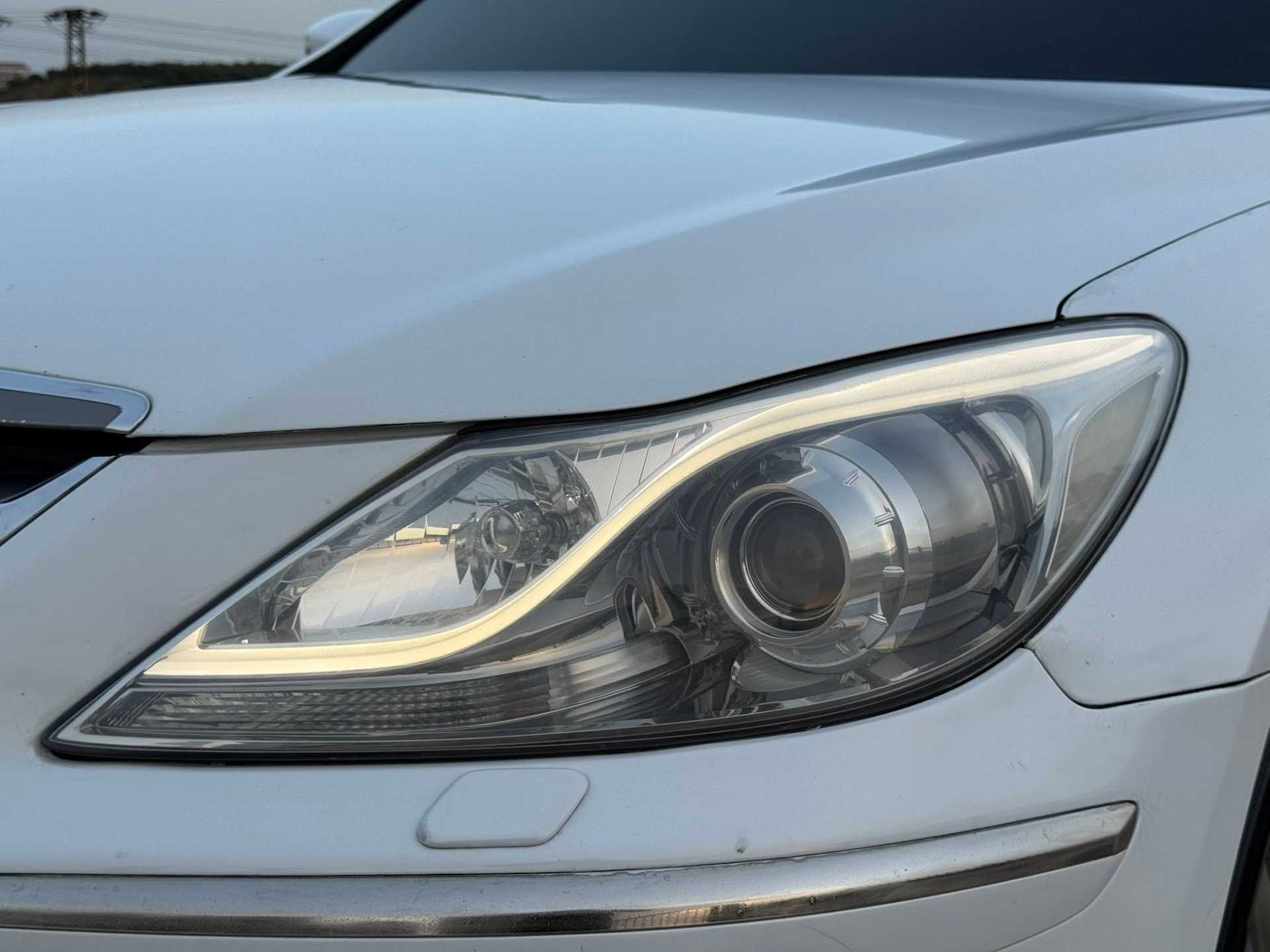 Hyundai Genesis 2014