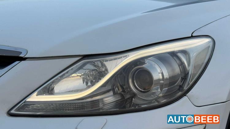 Hyundai Genesis 2014