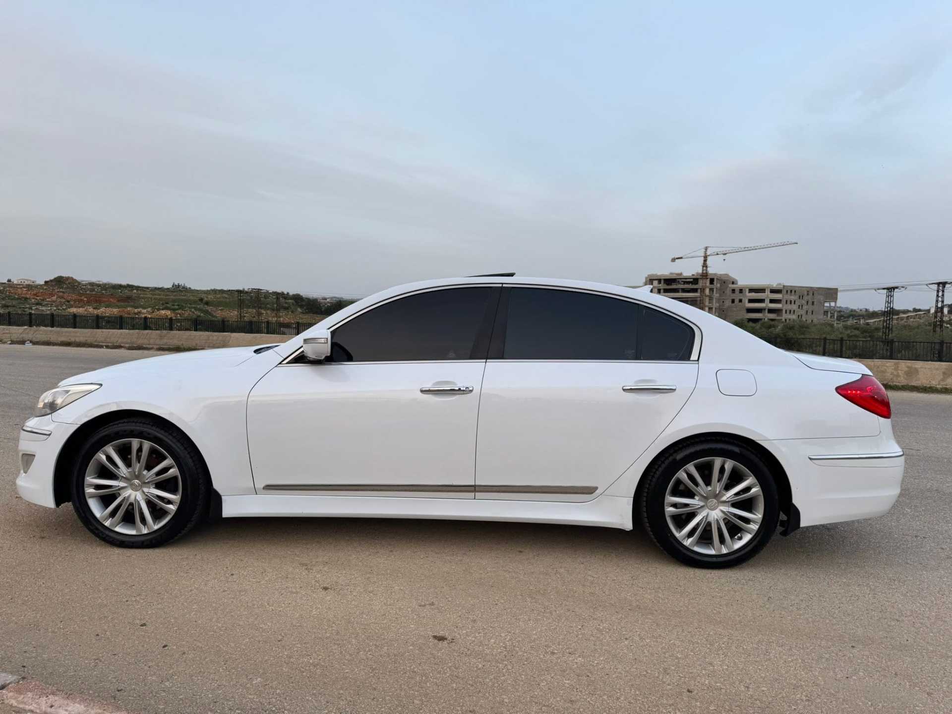 Hyundai Genesis 2014