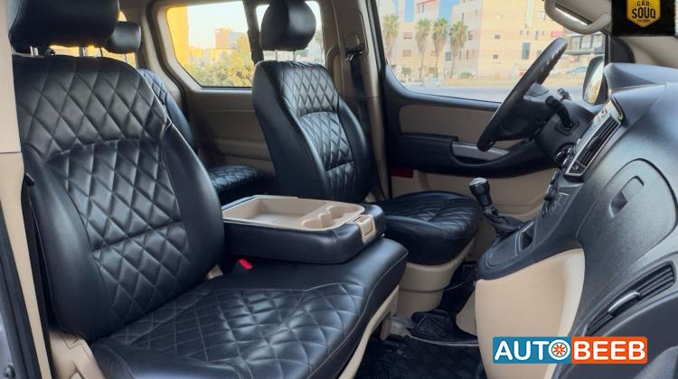 ميني باص هيونداي 2019