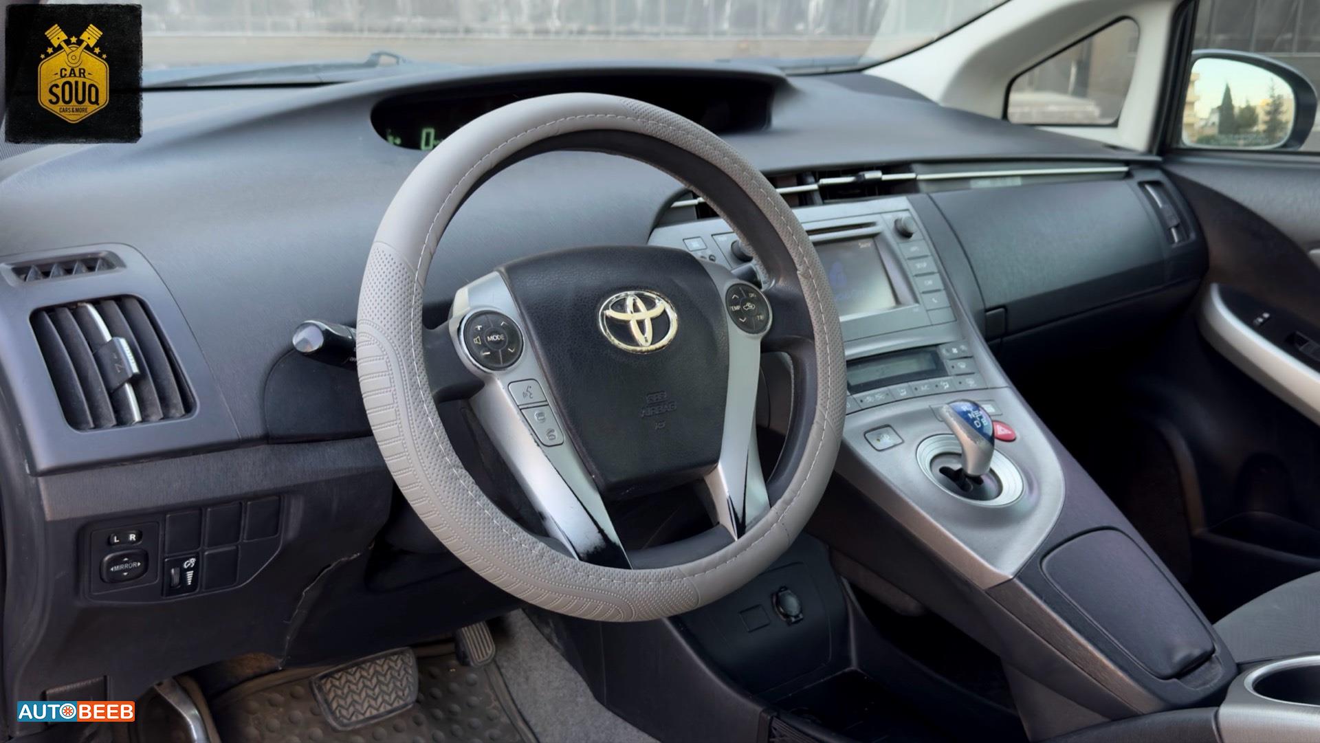 Toyota Prius 2012