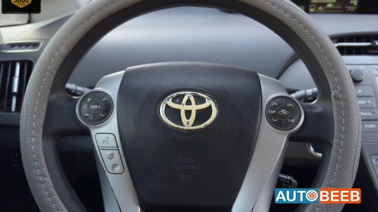 Toyota Prius 2012