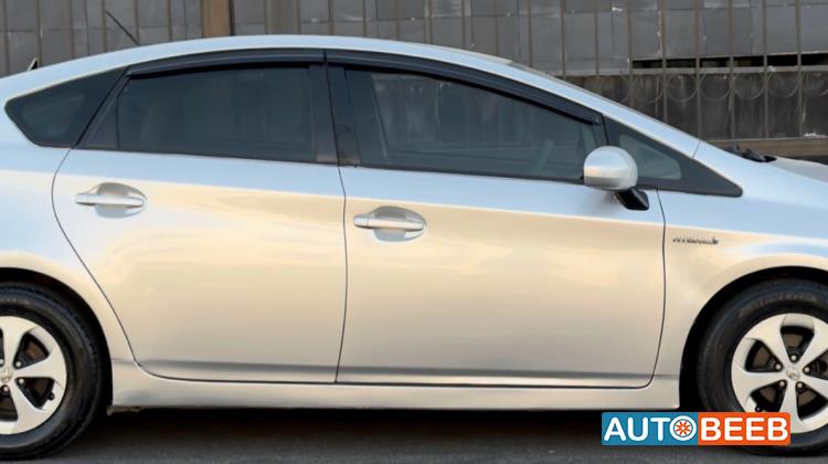 Toyota Prius 2012