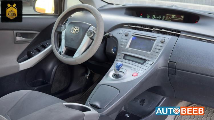 Toyota Prius 2012