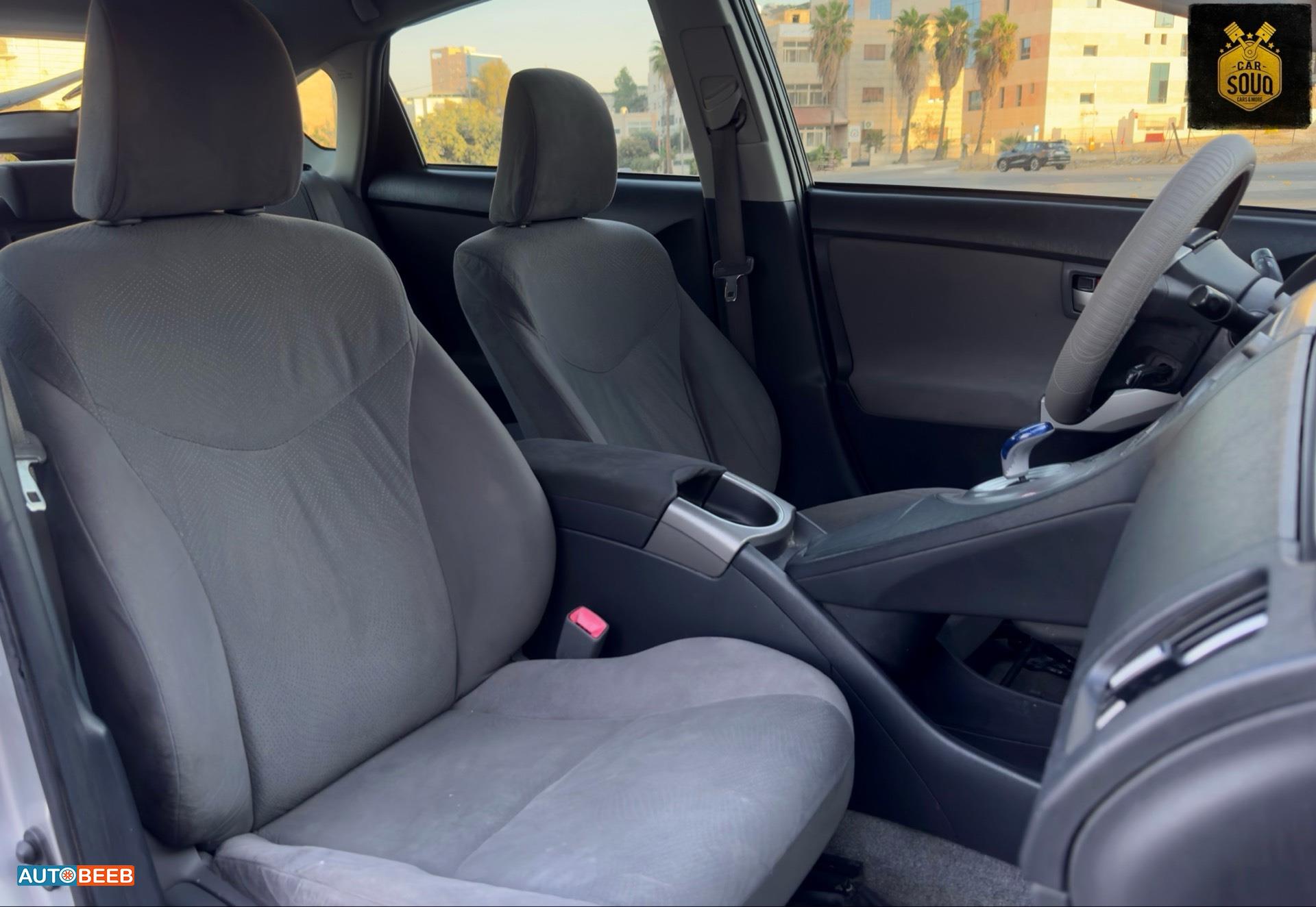 Toyota Prius 2012
