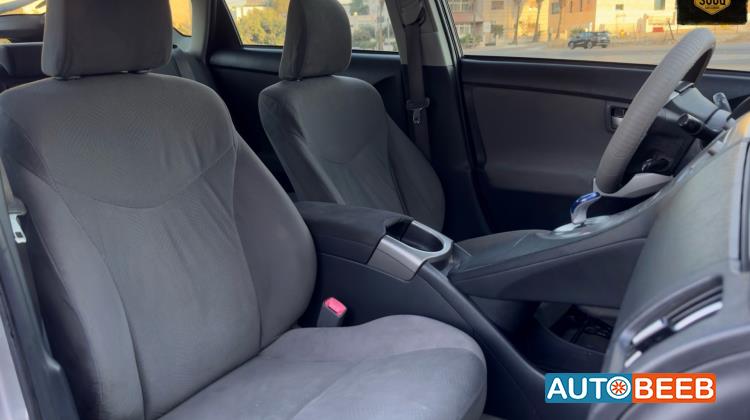 Toyota Prius 2012