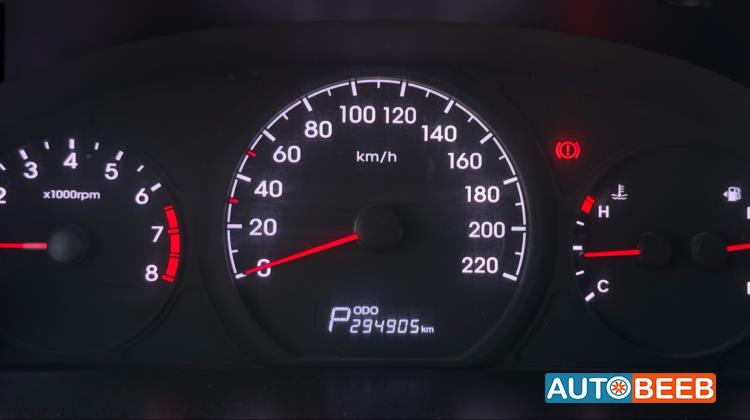 ميني باص هيونداي 2019