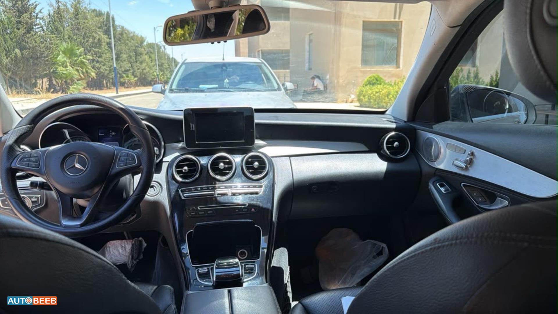 مرسيدس بنز C300 2015