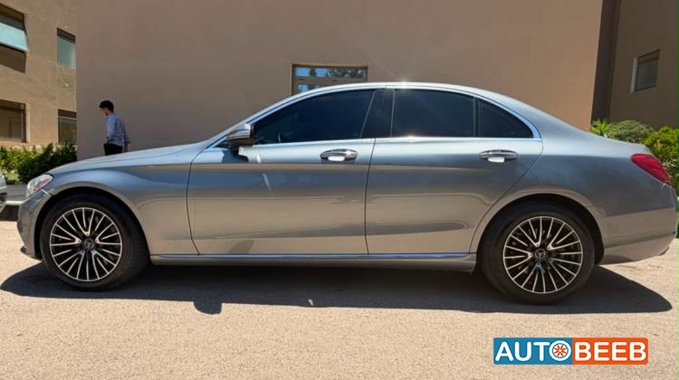 مرسيدس بنز C300 2015