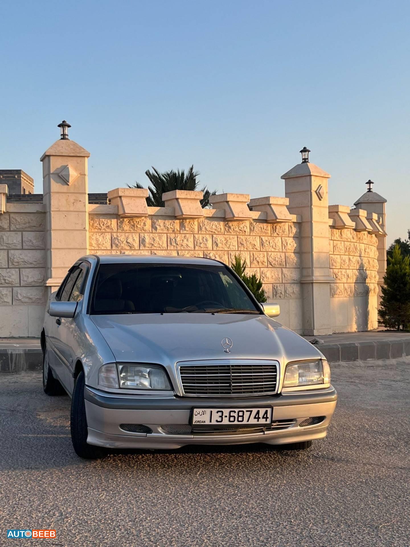 مرسيدس بنز C200 1996