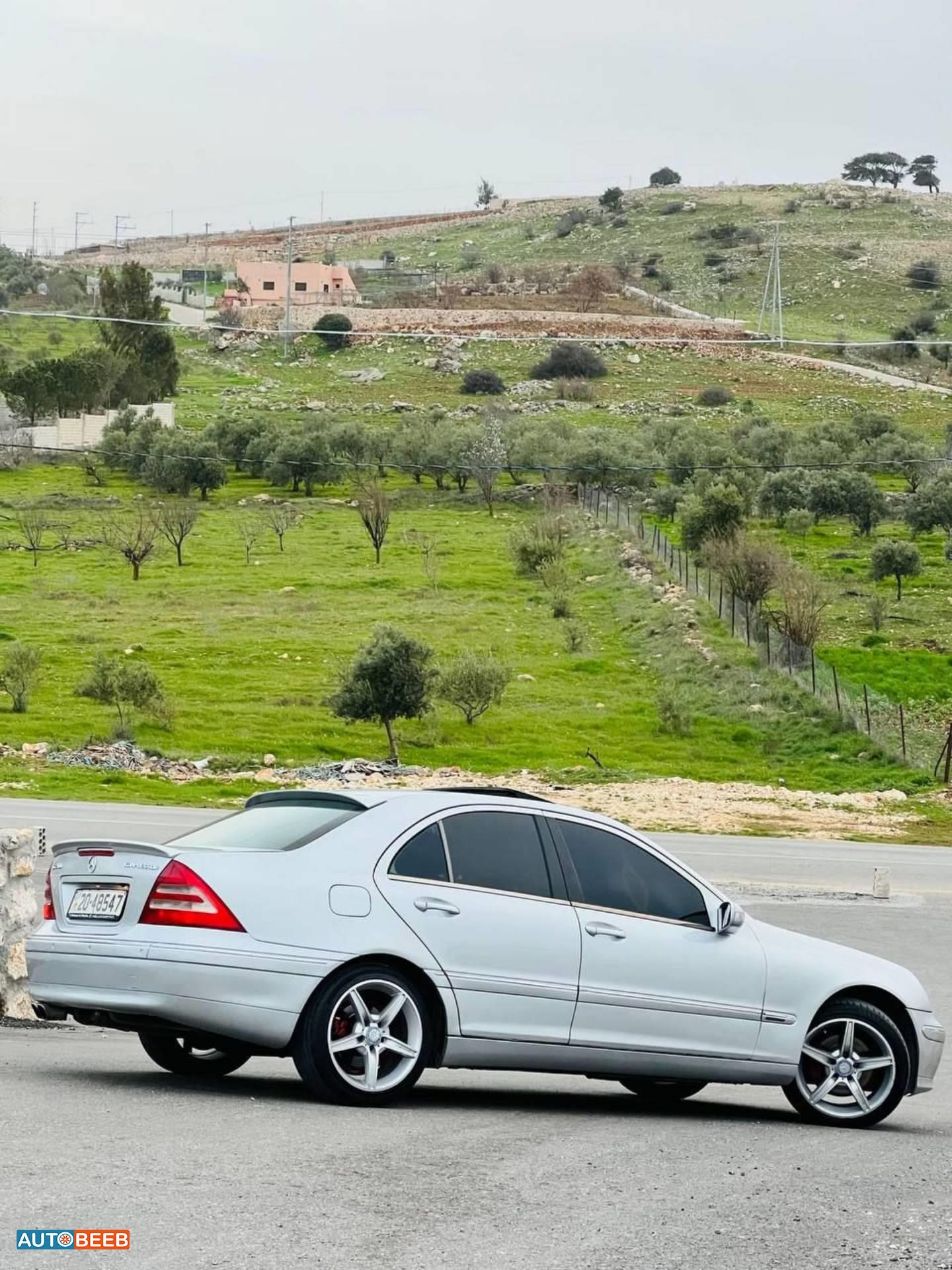 مرسيدس بنز C200 2001
