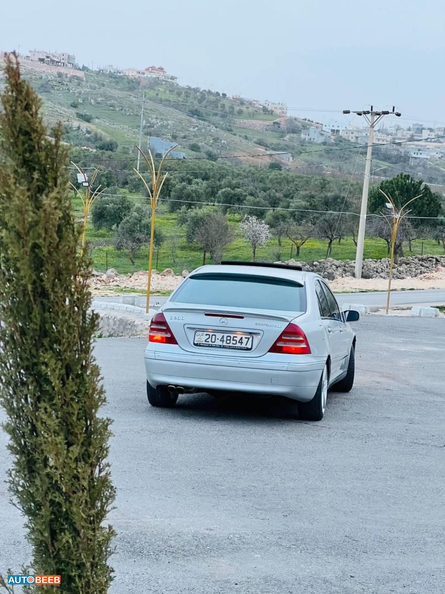 مرسيدس بنز C200 2001