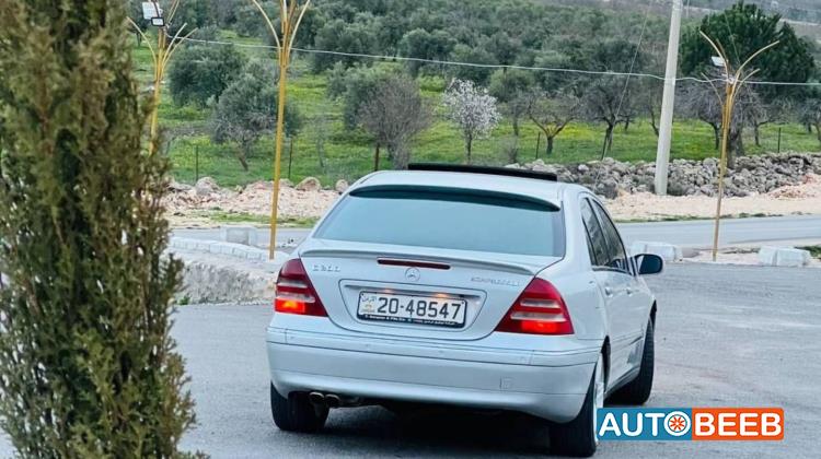مرسيدس بنز C200 2001