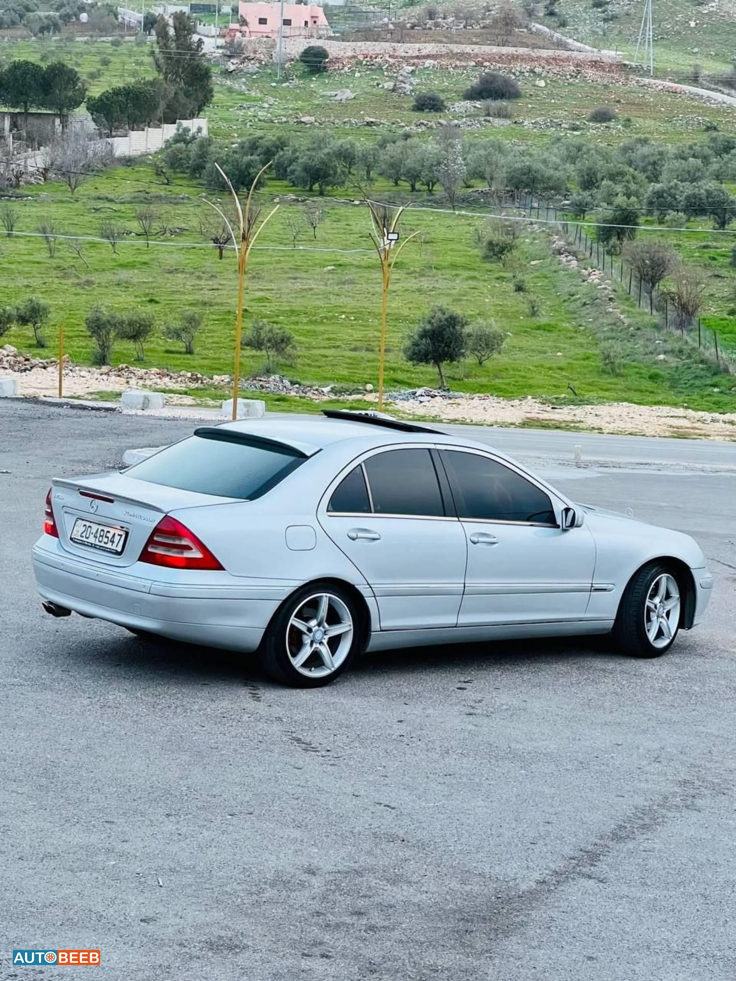 مرسيدس بنز C200 2001
