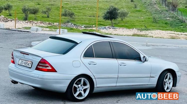 مرسيدس بنز C200 2001