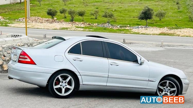 مرسيدس بنز C200 2001