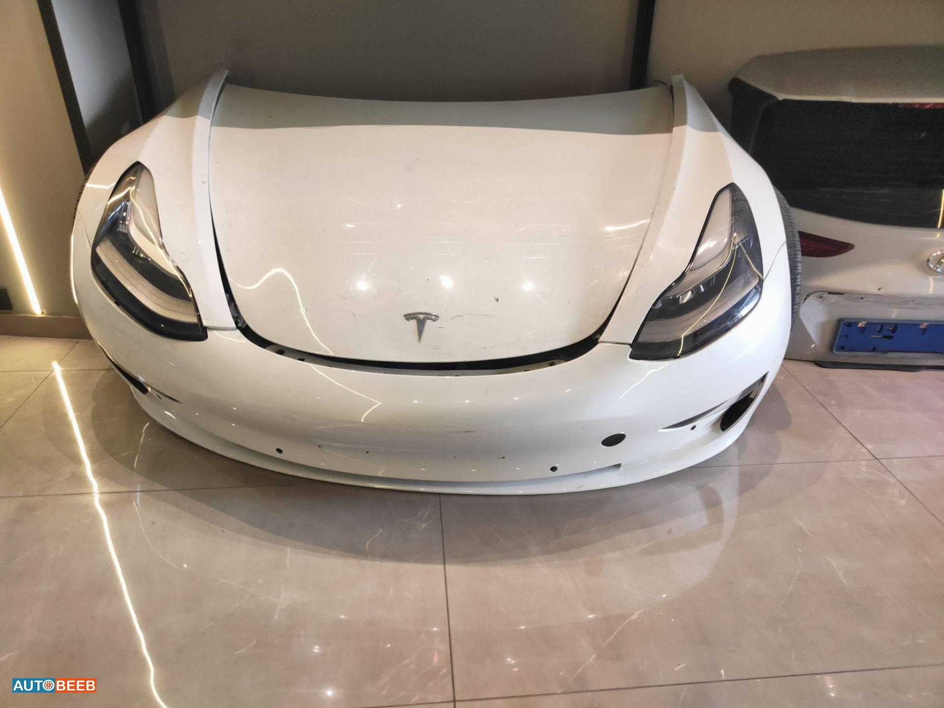 Body  Front clip Tesla 3