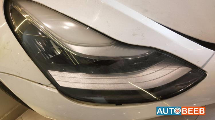Lights Front light Tesla 3
