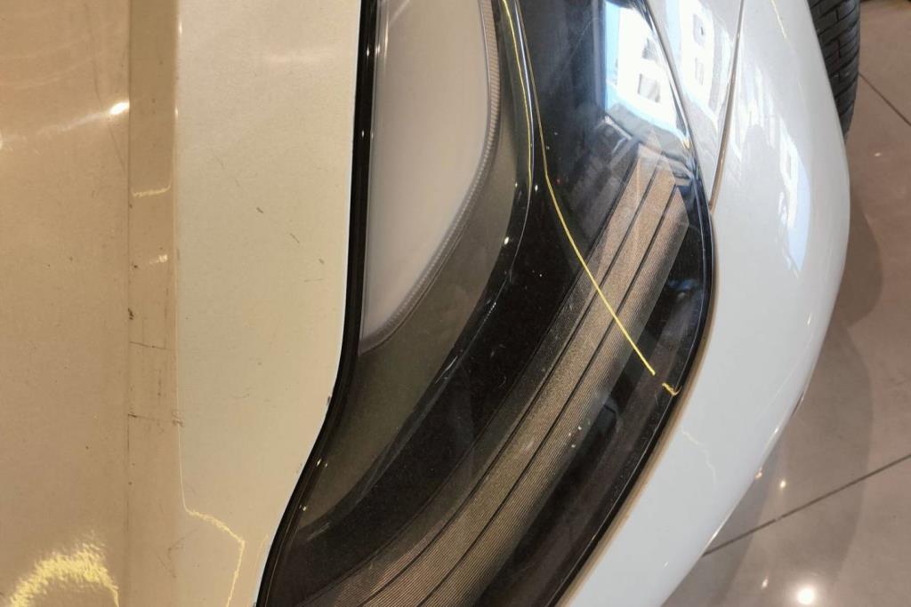 Lights Front light Tesla 3
