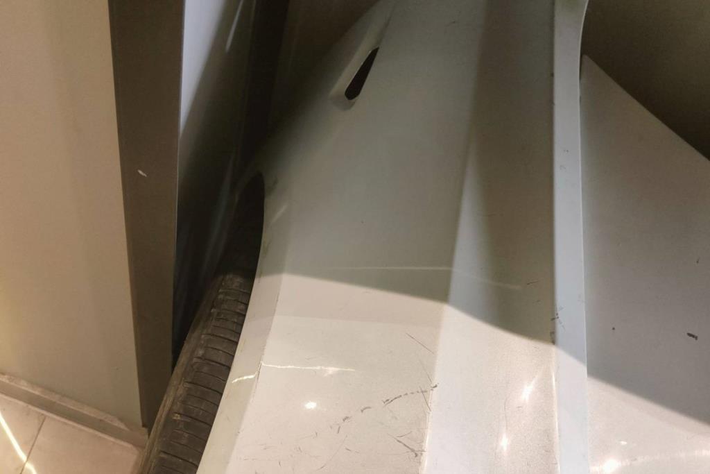 Body  Fenders  Tesla 3