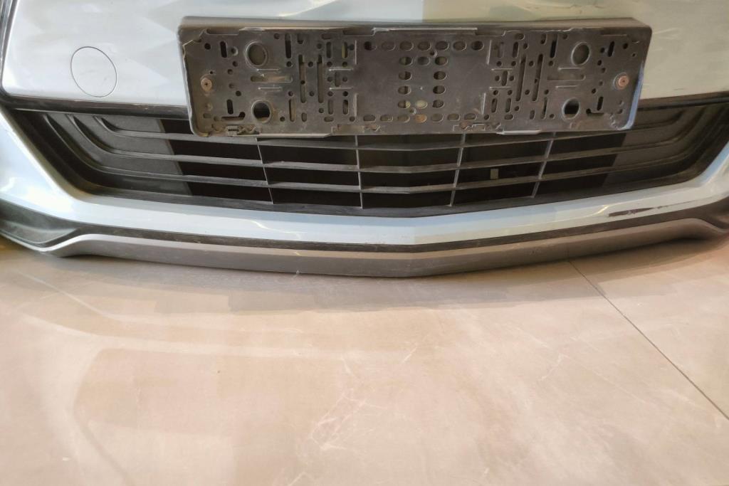Body  Grilles Chevrolet Bolt