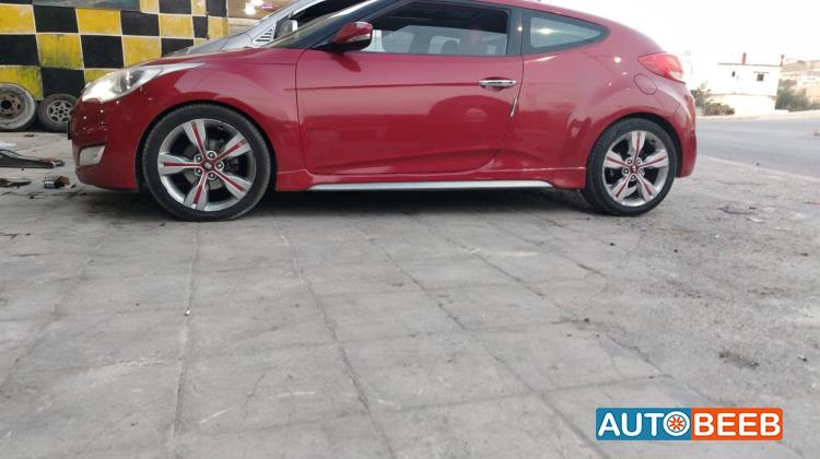 Hyundai Veloster 2012