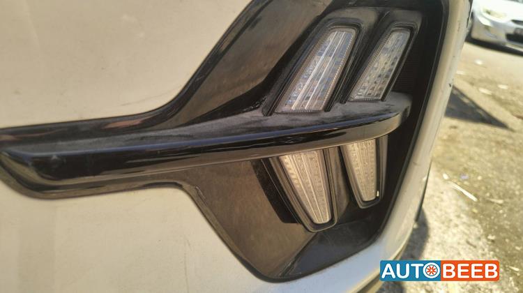 Lights Spotlight KIA Niro