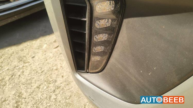 Lights Spotlight Hyundai Ioniq