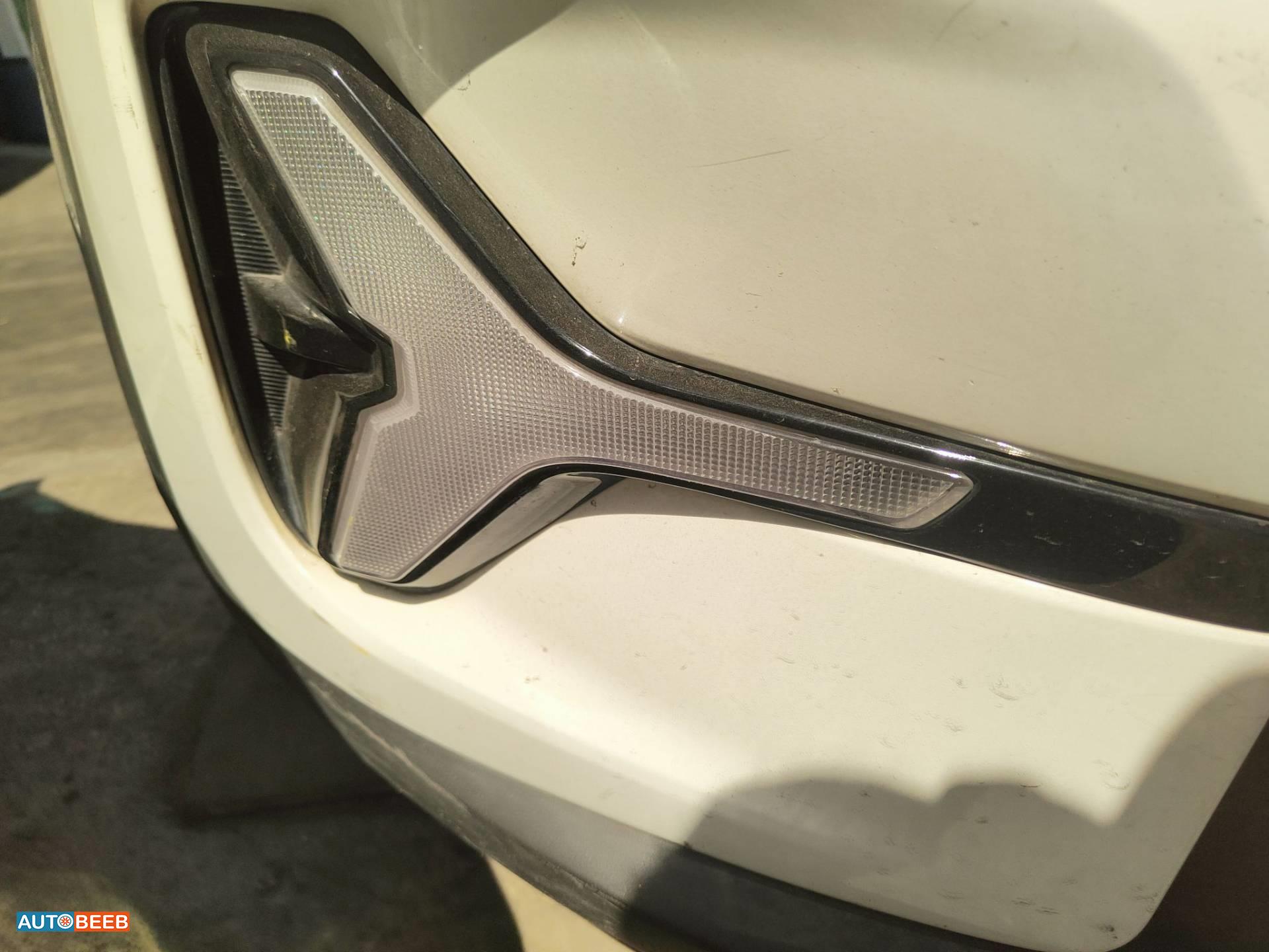 Lights Spotlight KIA Niro