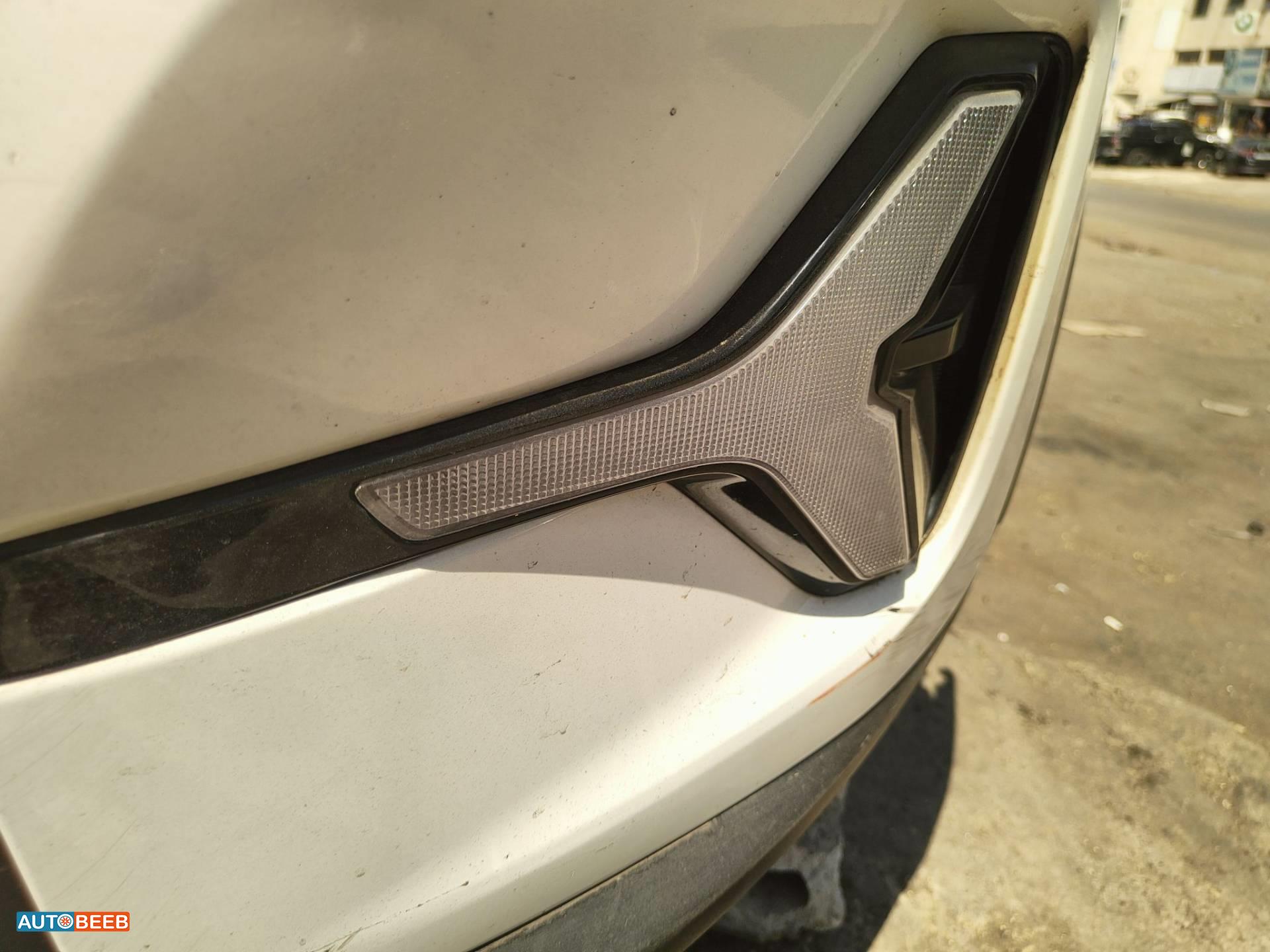 Lights Spotlight KIA Niro