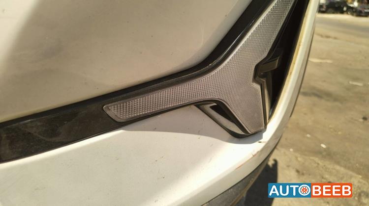 Lights Spotlight KIA Niro