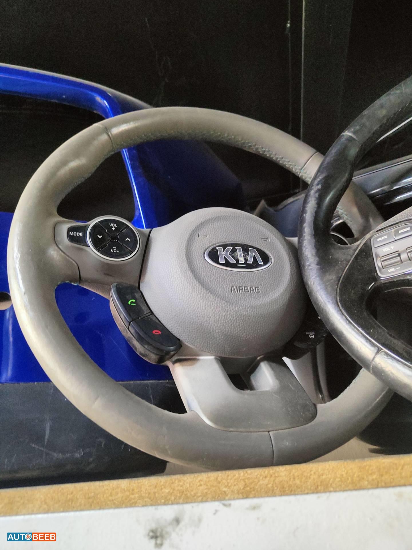 Cabin  Steering Wheel KIA Soul
