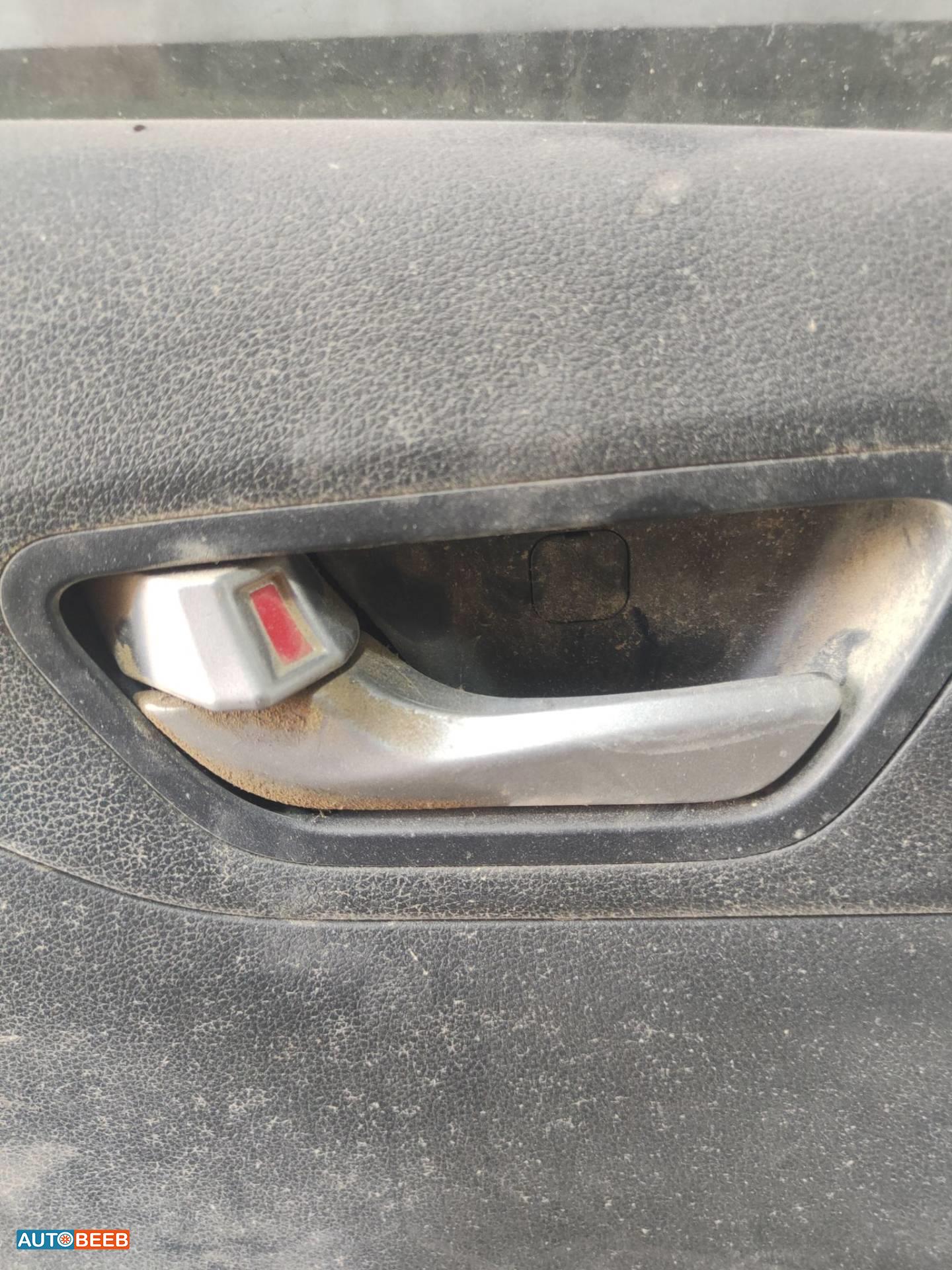 Body  Door Handle  Hyundai Accent