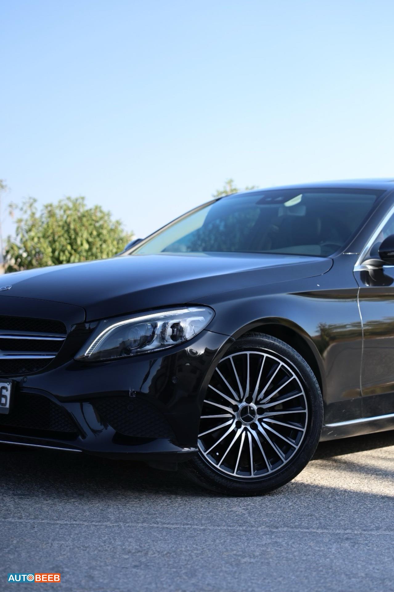 Mercedes Benz C200 2020