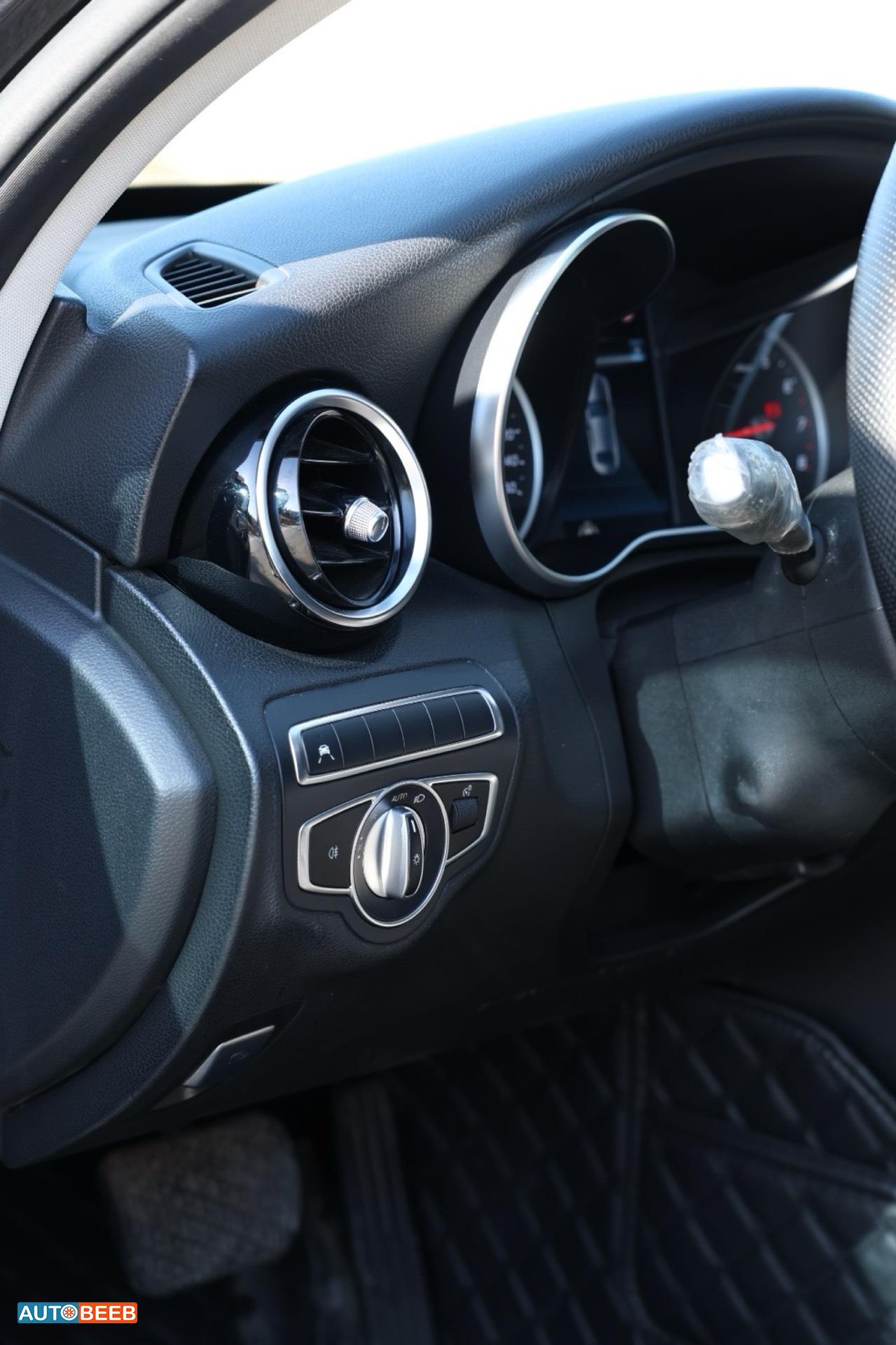 Mercedes Benz C200 2020