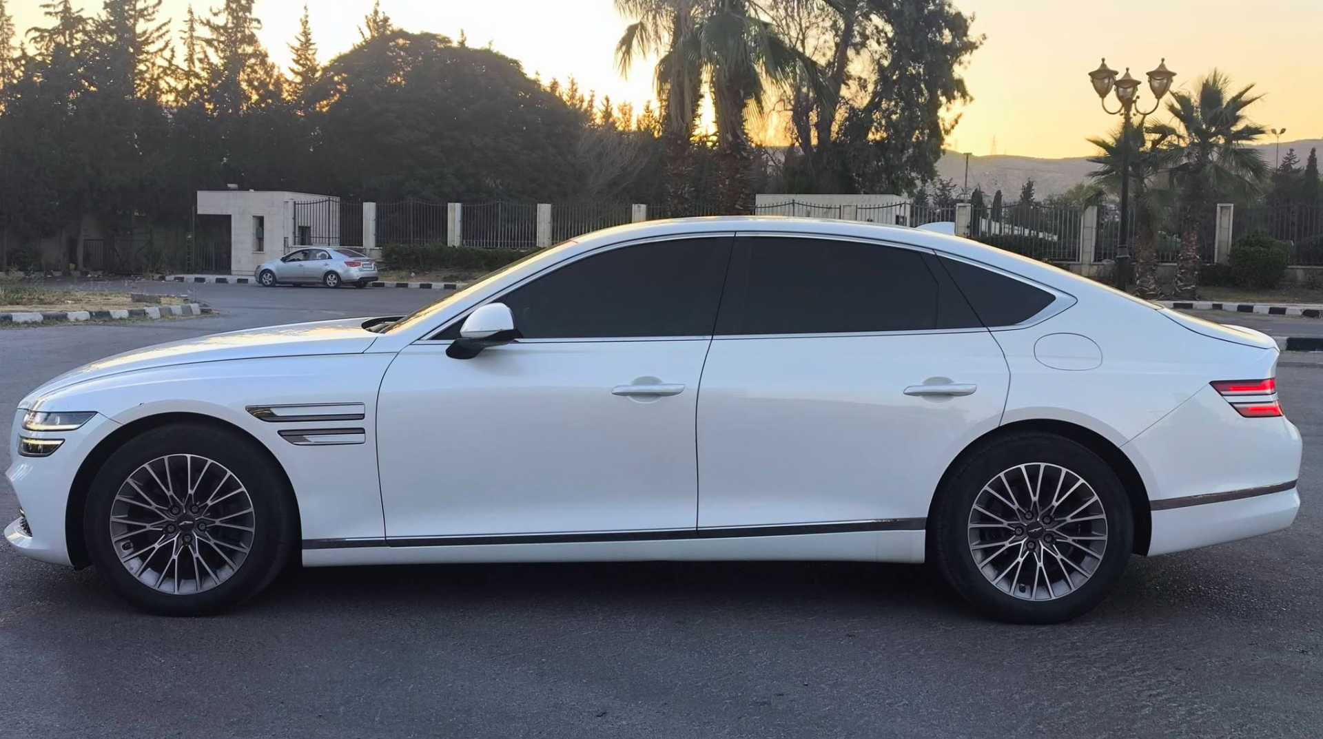 Genesis G80 2021