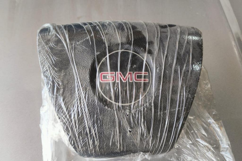 Cabin  Steering Wheel GMC Yukon