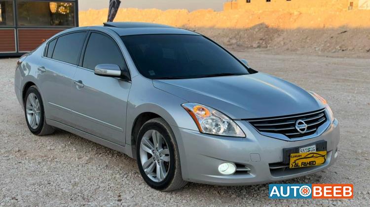 Nissan Altima 2011