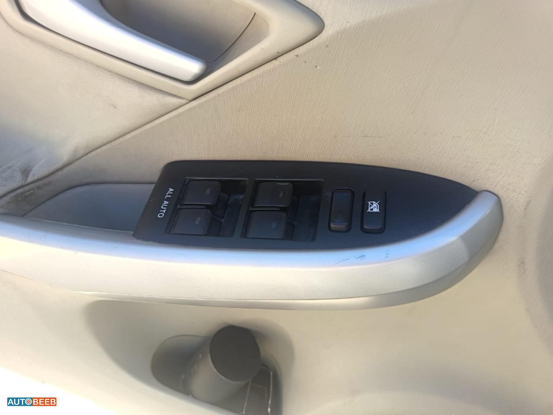 Toyota Prius 2011
