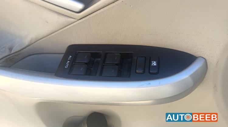 Toyota Prius 2011